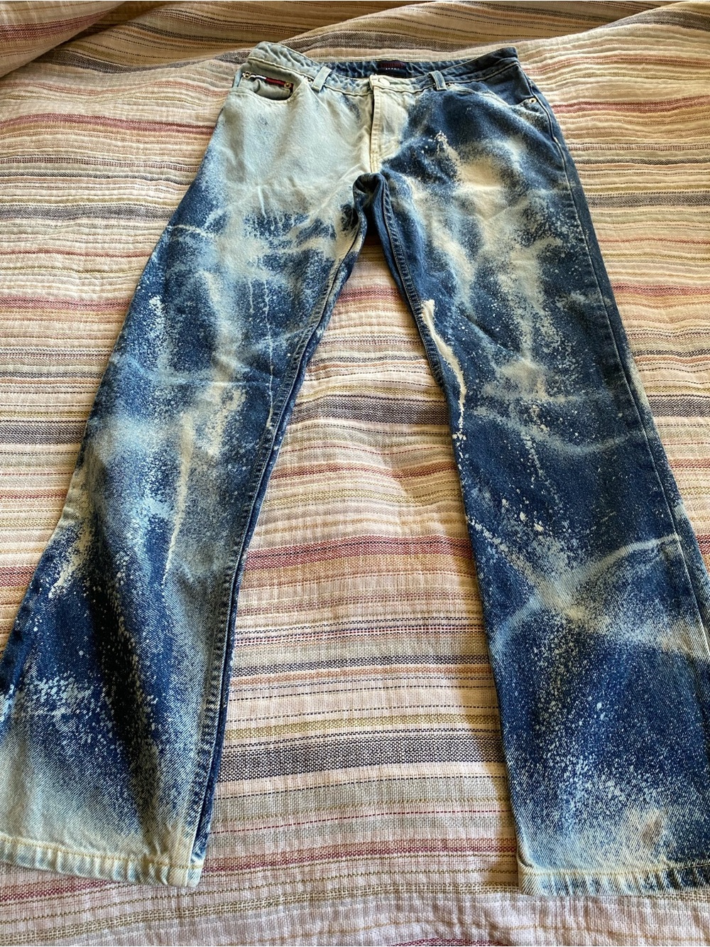 Men's Blue Distressed Denim Jeans